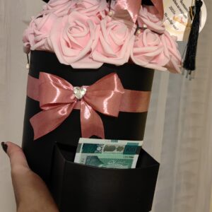КУТИЯ ЗА ДИПЛОМИРАНЕ
